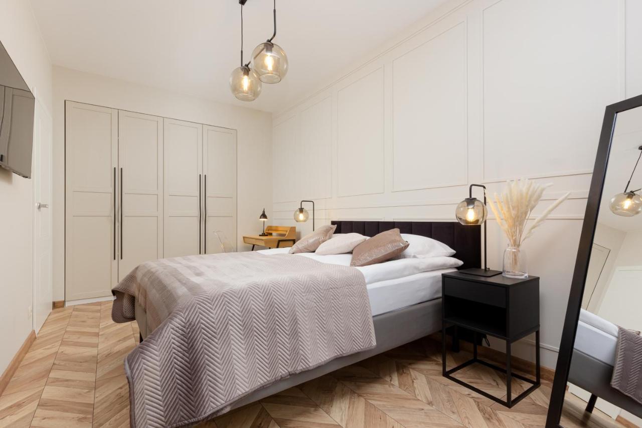 Awangarda Apartment Warsaw Ochota By Renters Prestige 外观 照片