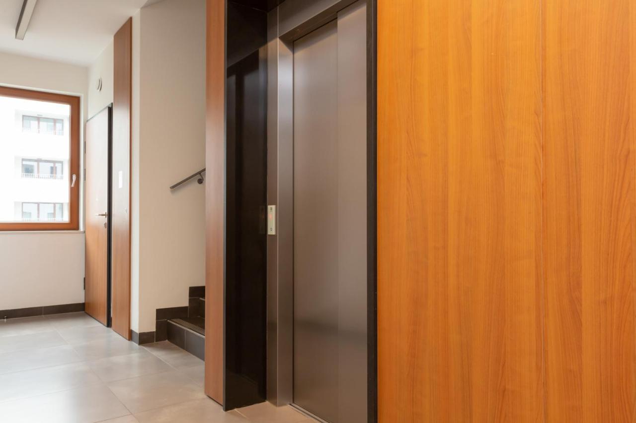 Awangarda Apartment Warsaw Ochota By Renters Prestige 外观 照片
